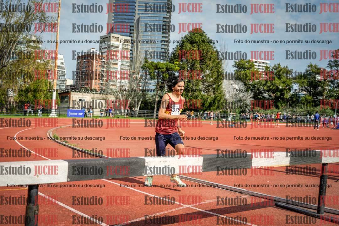 Fotos de los 1500 m con obstáculos de varones
