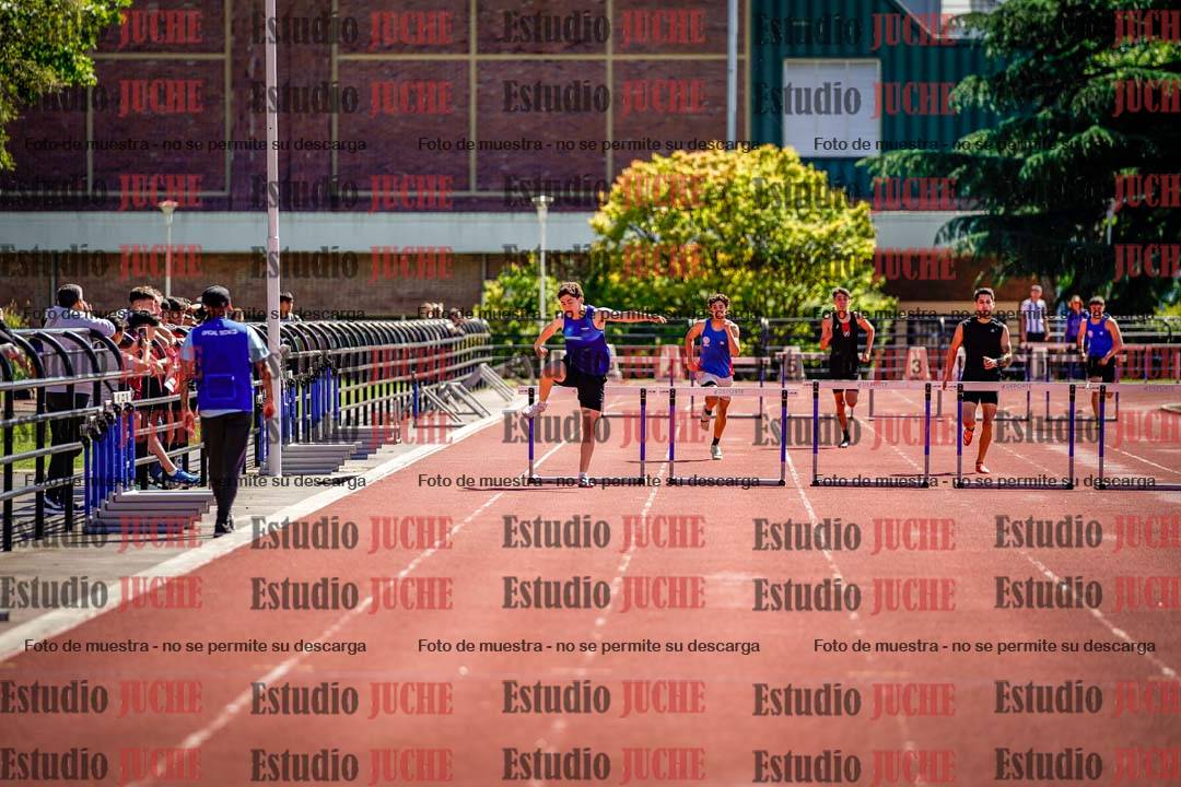 Fotos de los 400 m con vallas de varones