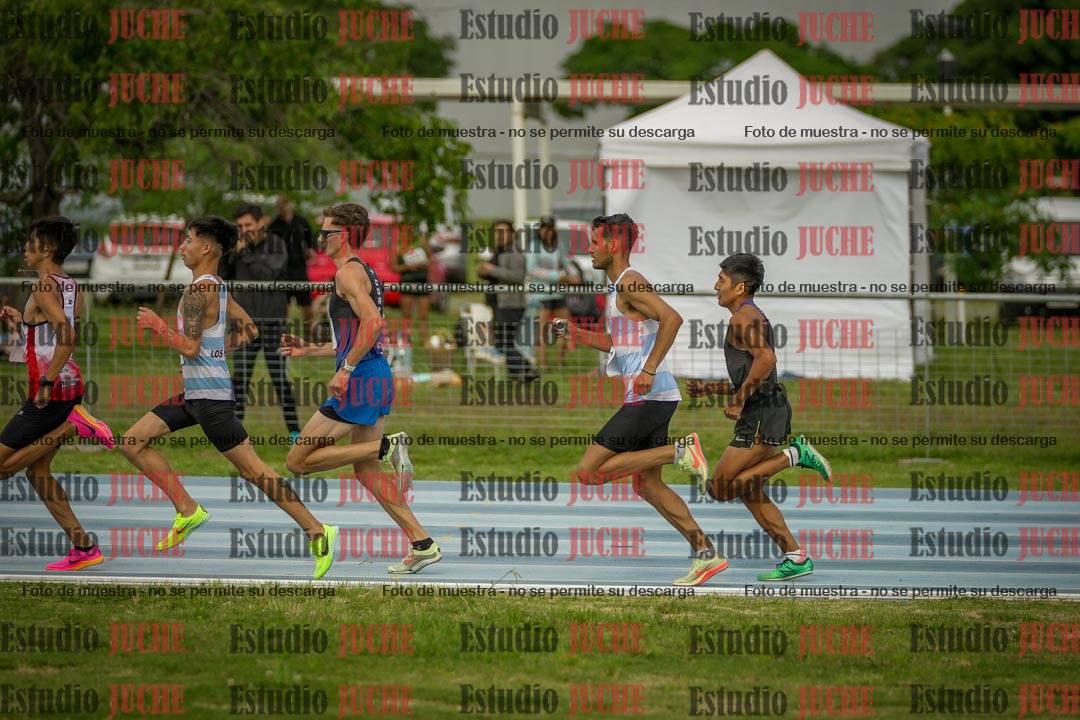 Fotos de los 1000 m llanos de varones