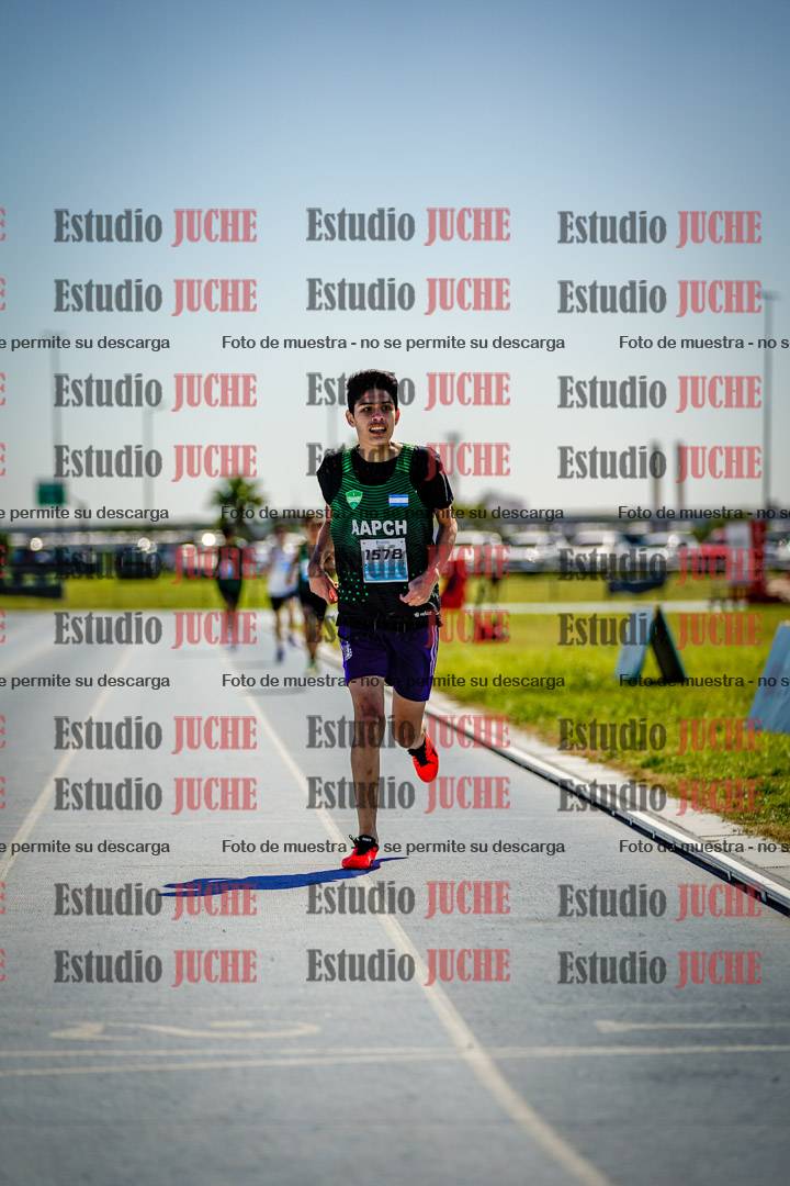 Fotos de los 600 m llanos de varones