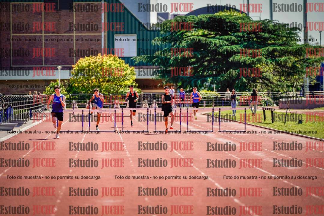 Fotos de los 400 m con vallas de varones