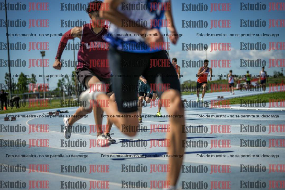 Fotos de los 200 m llanos de varones