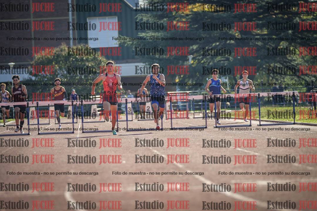 Fotos de los 400 m con vallas de varones