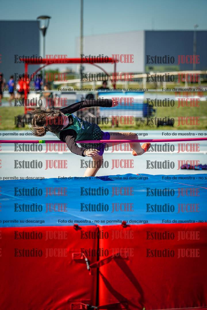Fotos del salto en alto de mujeres - U12