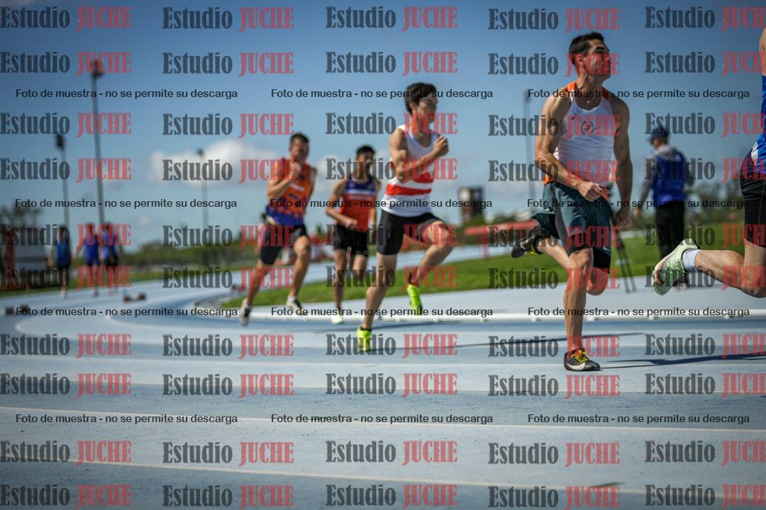Fotos de los 200 m llanos de varones
