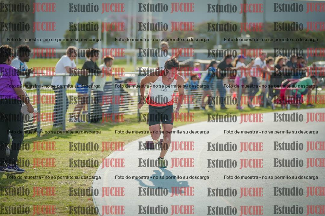 Fotos de los 400 m llanos de varones