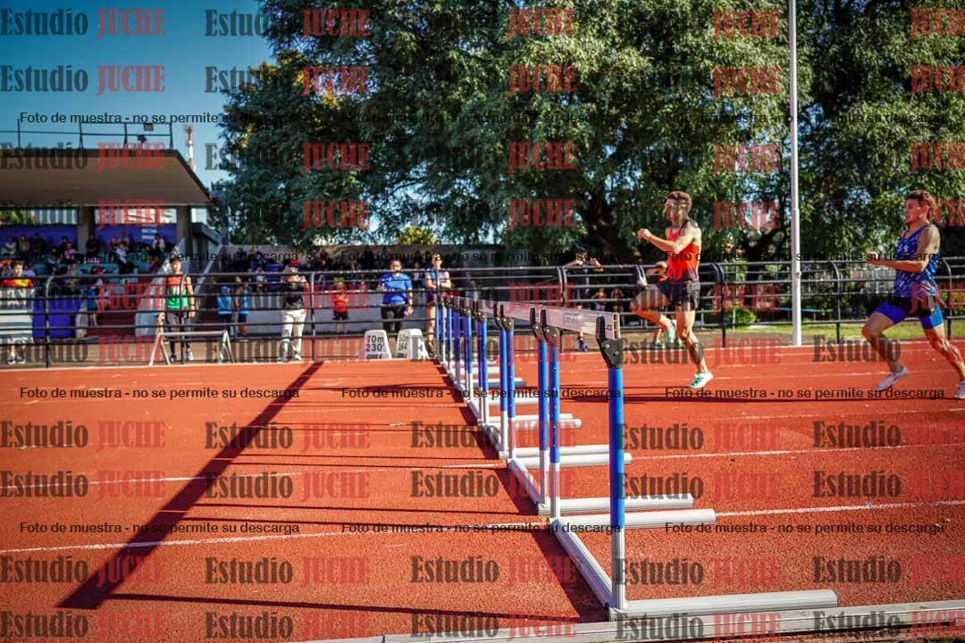 Fotos de los 400 m con vallas de varones