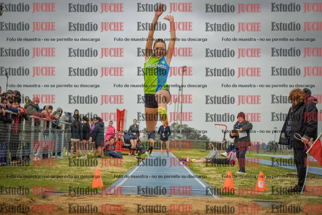 Fotos del salto en largo de mujeres - U18