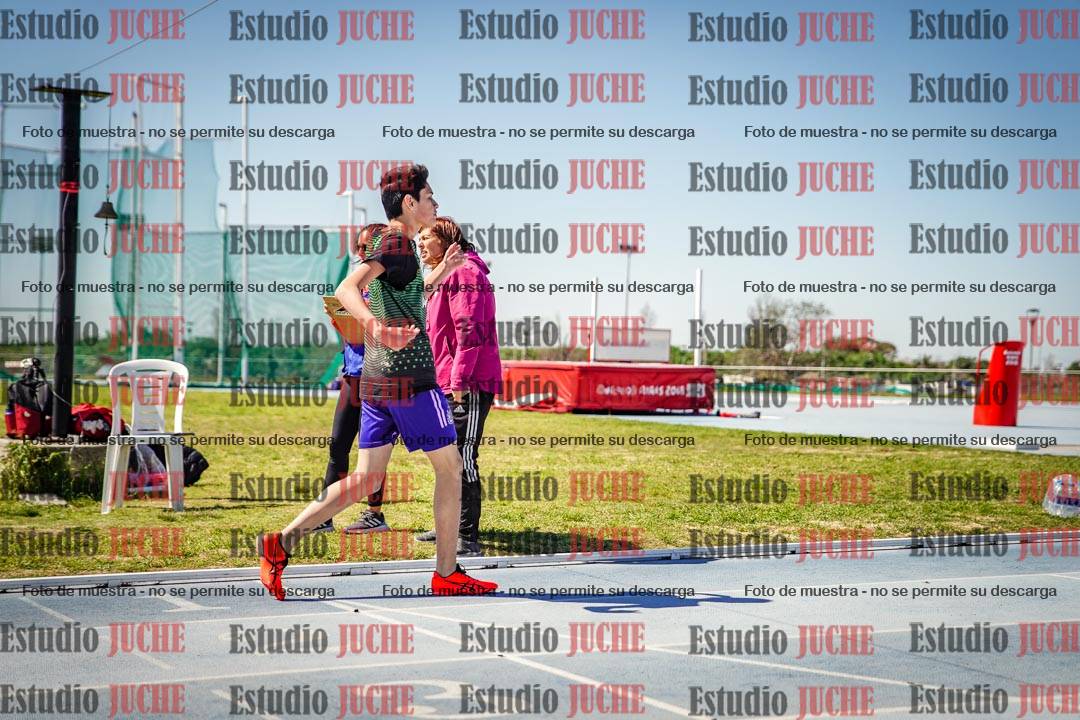 Fotos de los 600 m llanos de varones