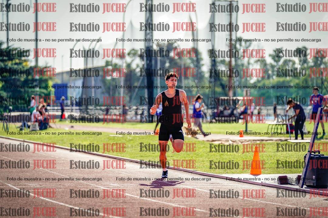 Fotos de los 400 m con vallas de varones