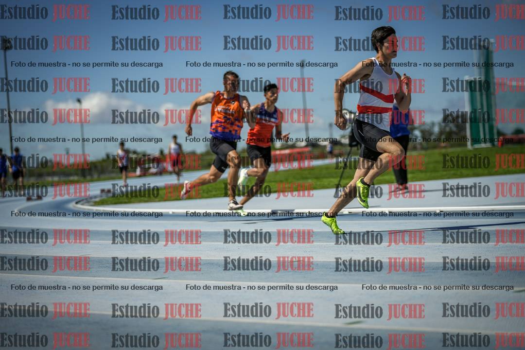 Fotos de los 200 m llanos de varones