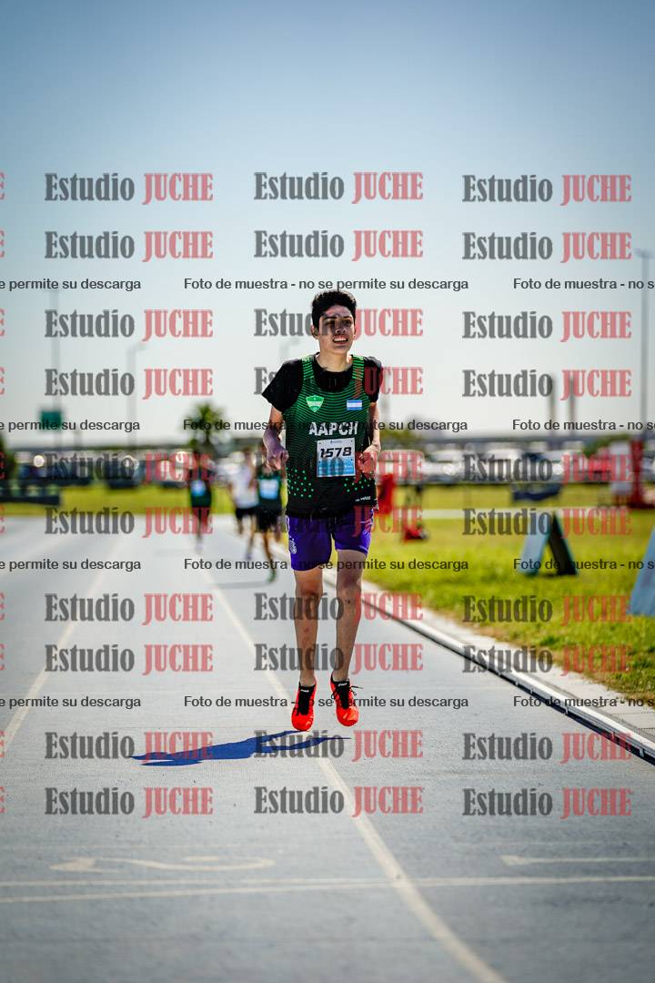 Fotos de los 600 m llanos de varones