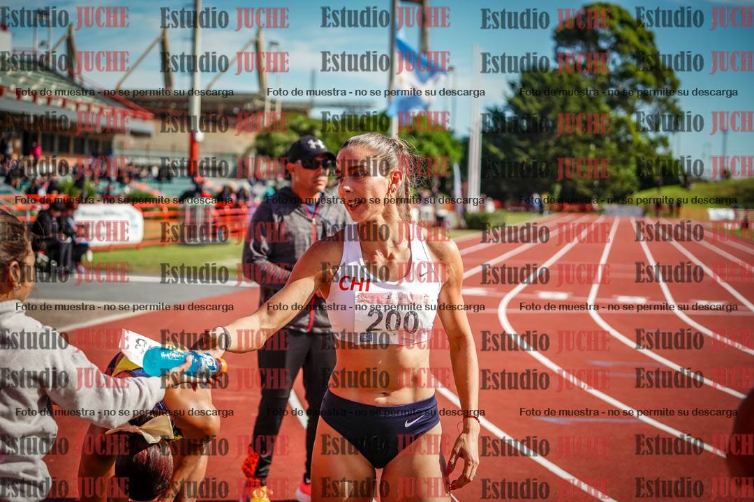 Fotos de algunos extras y podios del día 3