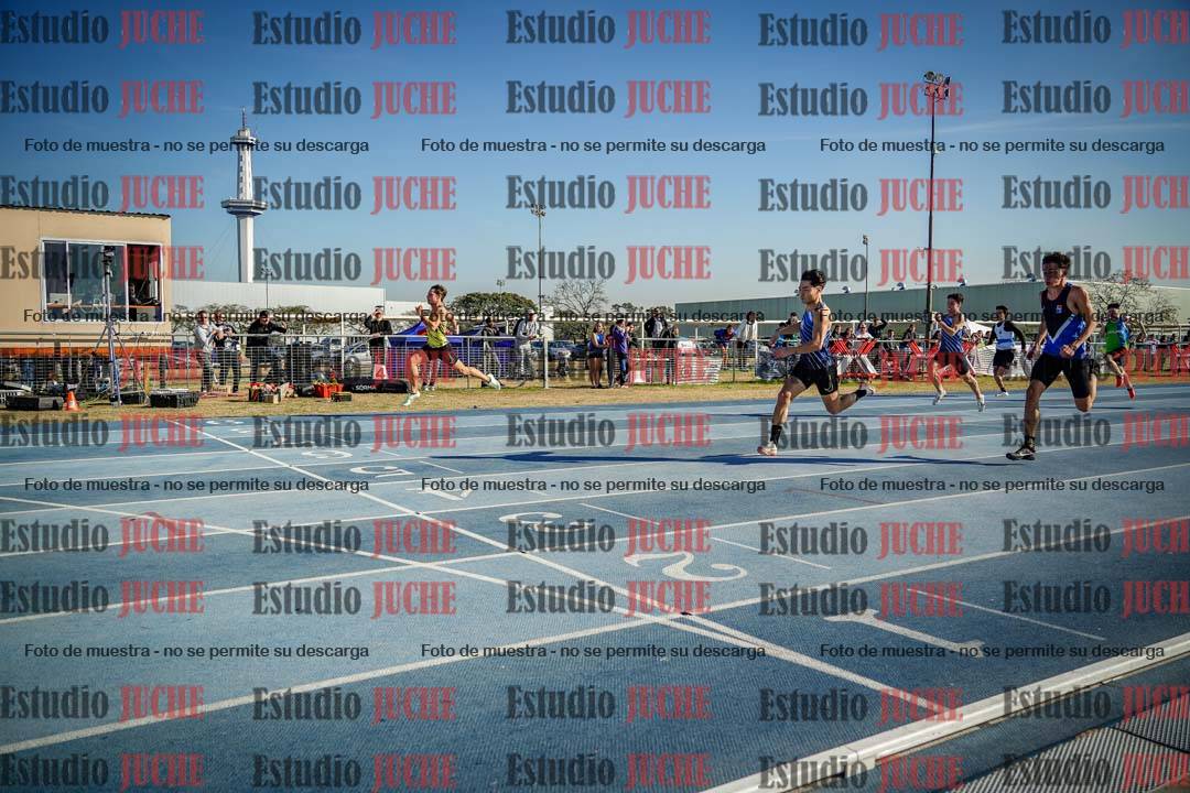 Fotos de los 100 m llanos de varones