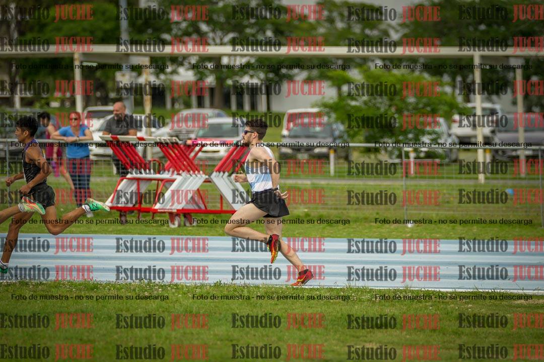 Fotos de los 1000 m llanos de varones