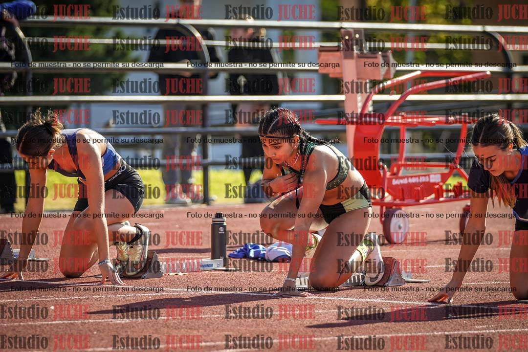 Fotos de los 100 m con vallas de mujeres