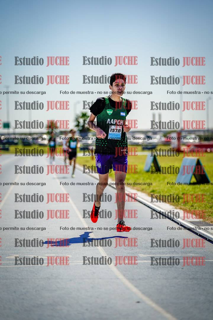 Fotos de los 600 m llanos de varones