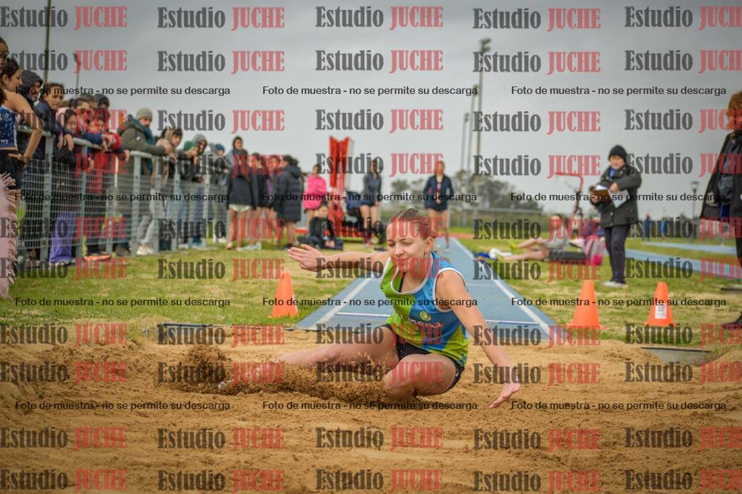 Fotos del salto en largo de mujeres - U18