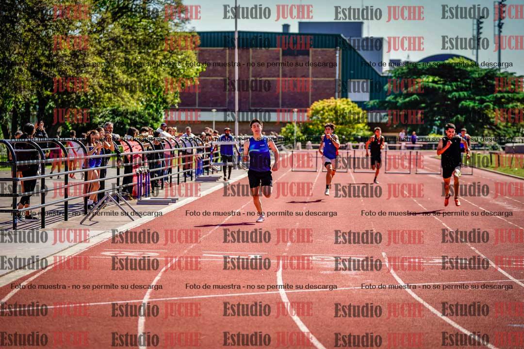 Fotos de los 400 m con vallas de varones