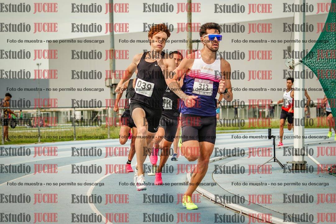 Fotos de los 1000 m llanos de varones