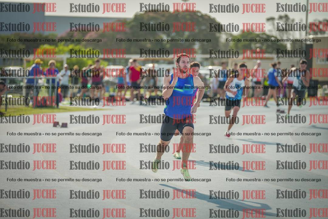 Fotos de los 400 m llanos de varones