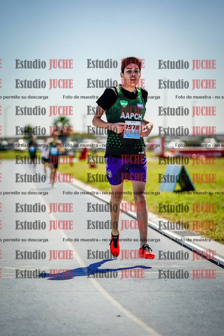 Fotos de los 600 m llanos de varones