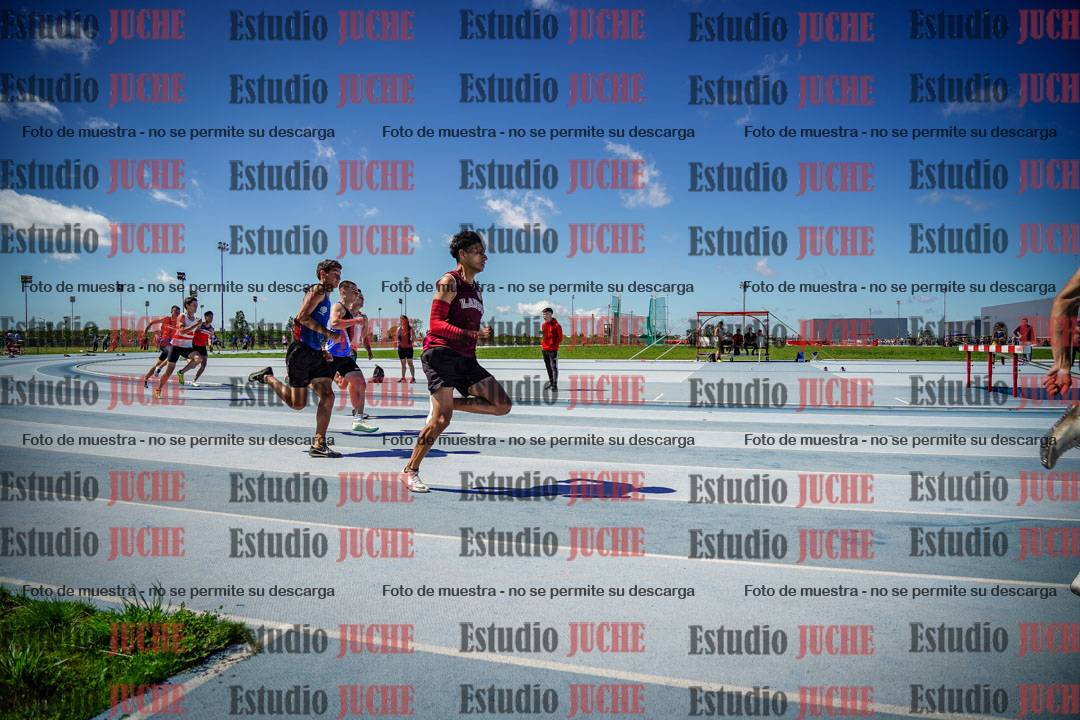 Fotos de los 200 m llanos de varones