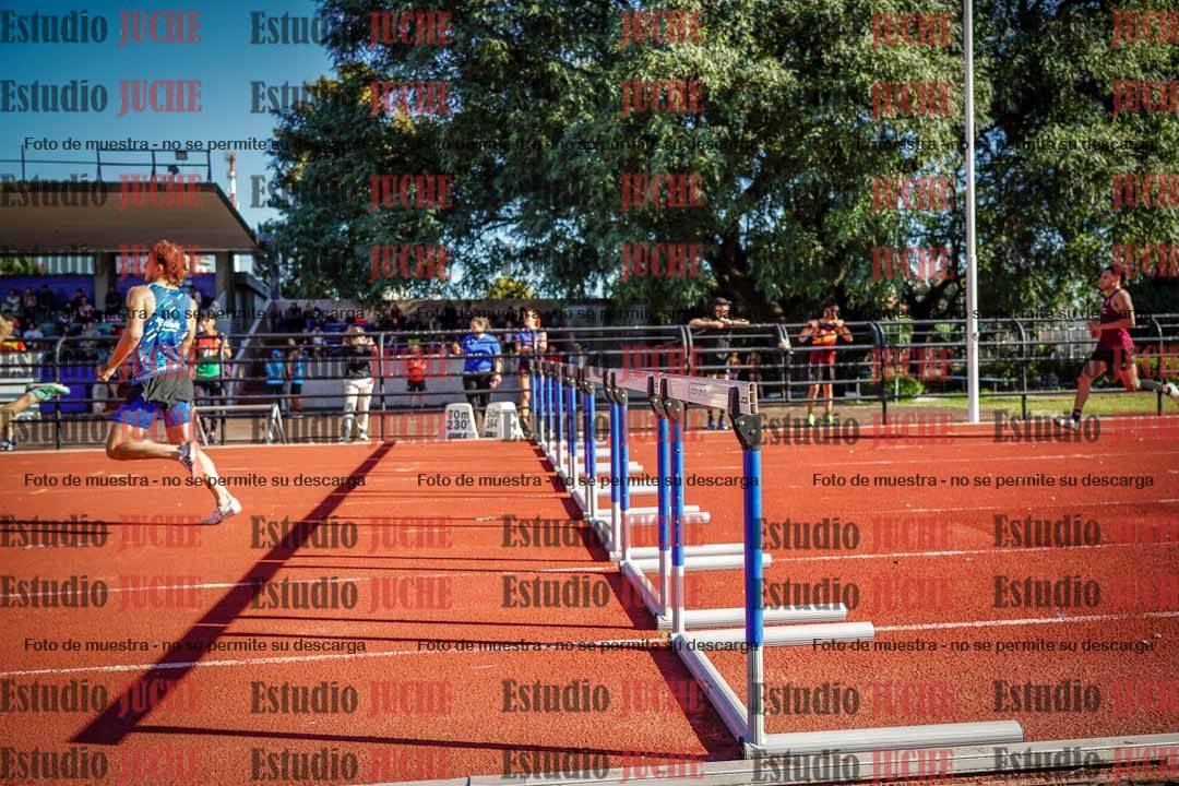 Fotos de los 400 m con vallas de varones