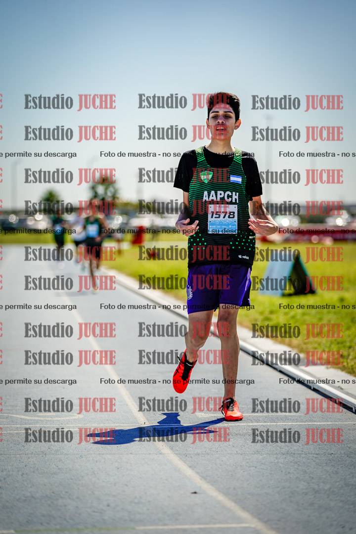 Fotos de los 600 m llanos de varones