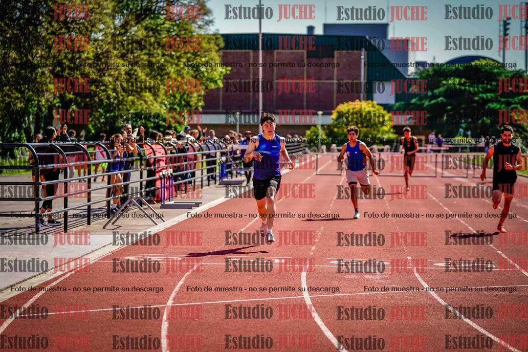 Fotos de los 400 m con vallas de varones