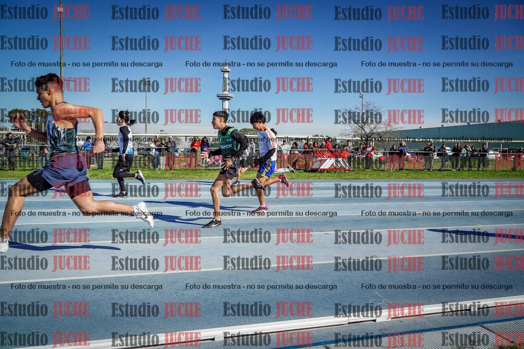 Fotos de los 80 m llanos de varones - U14