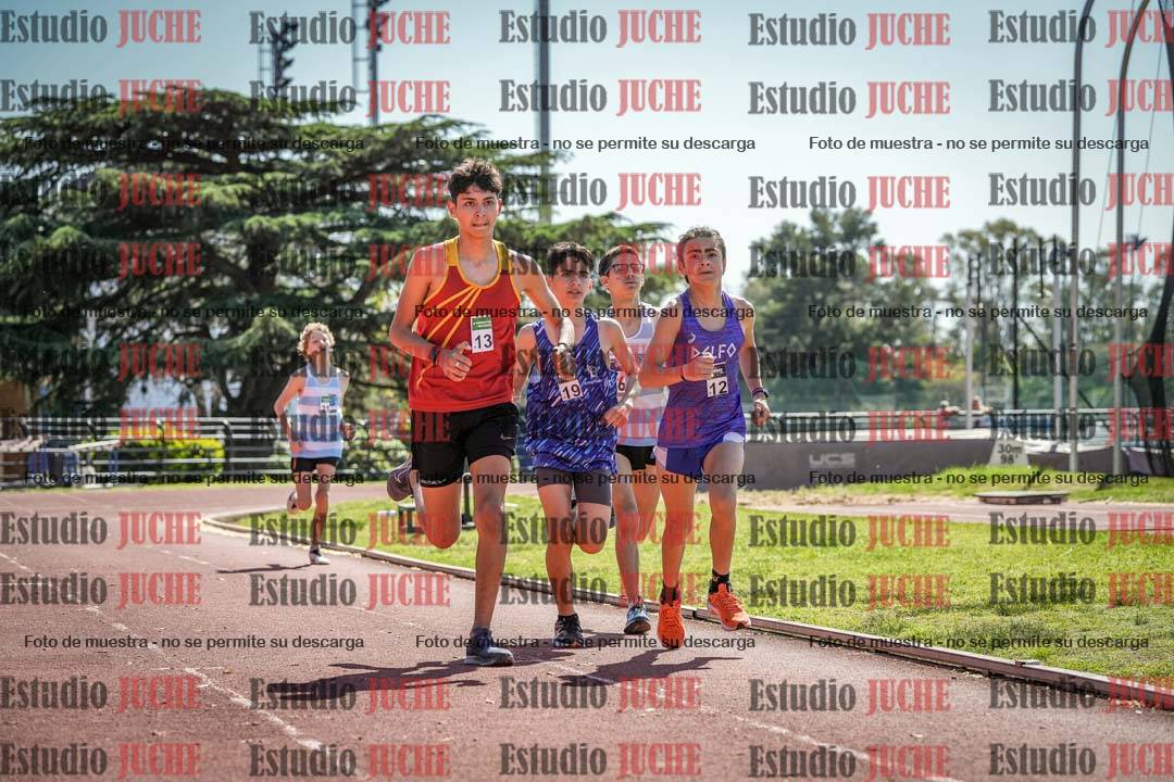 Fotos de los 2400 m de varones