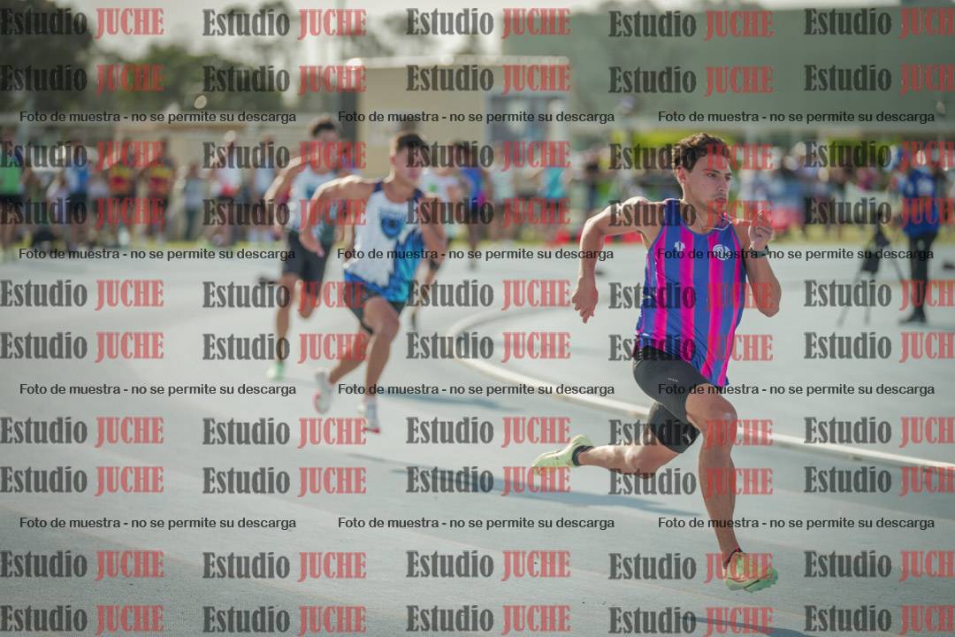 Fotos de los 400 m llanos de varones
