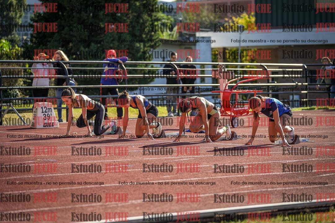 Fotos de los 100 m con vallas de mujeres