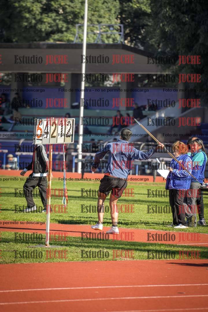Fotos del lanzamiento de jabalina de varones