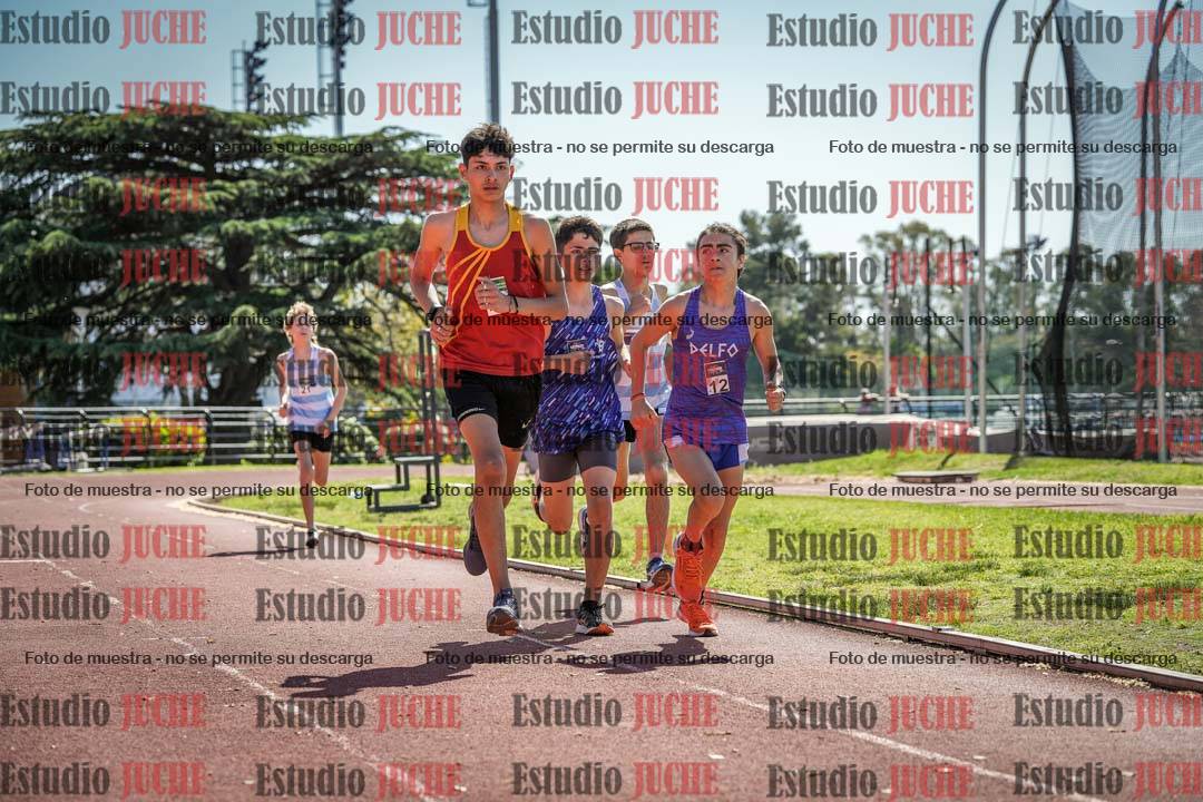 Fotos de los 2400 m de varones