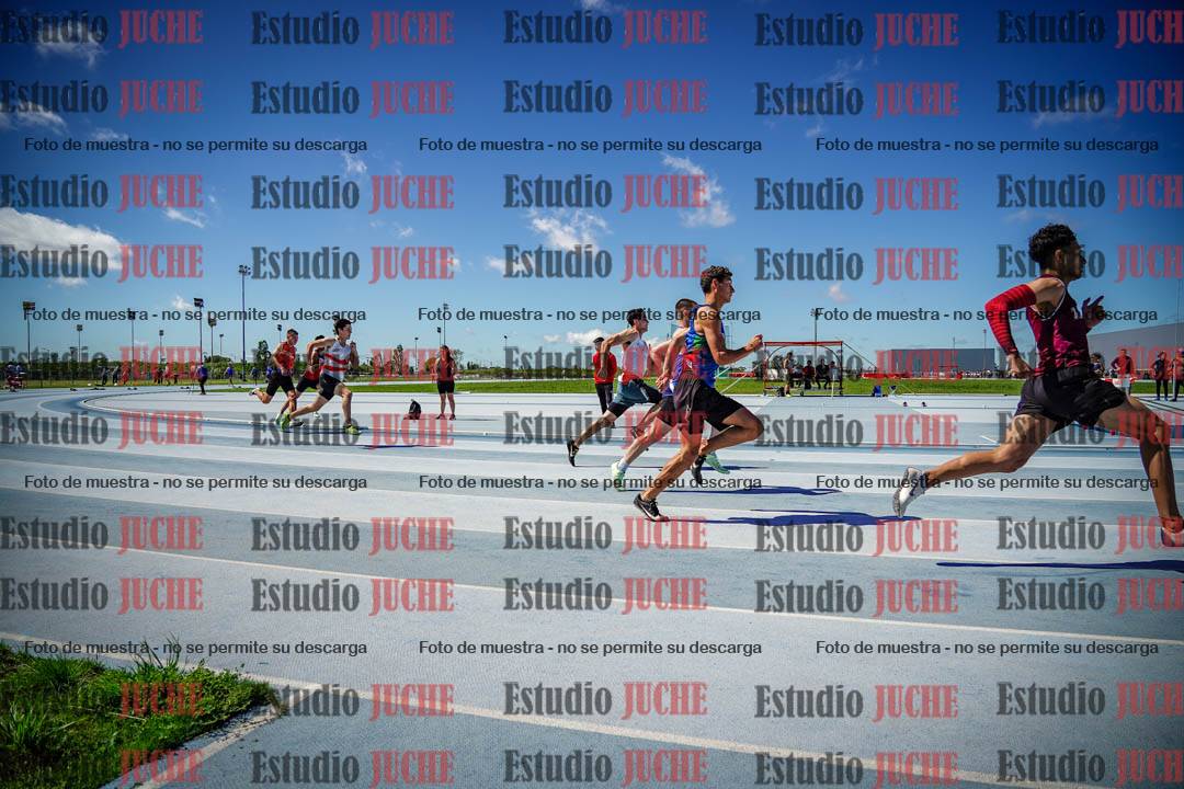 Fotos de los 200 m llanos de varones