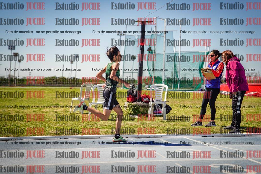 Fotos de los 600 m llanos de varones