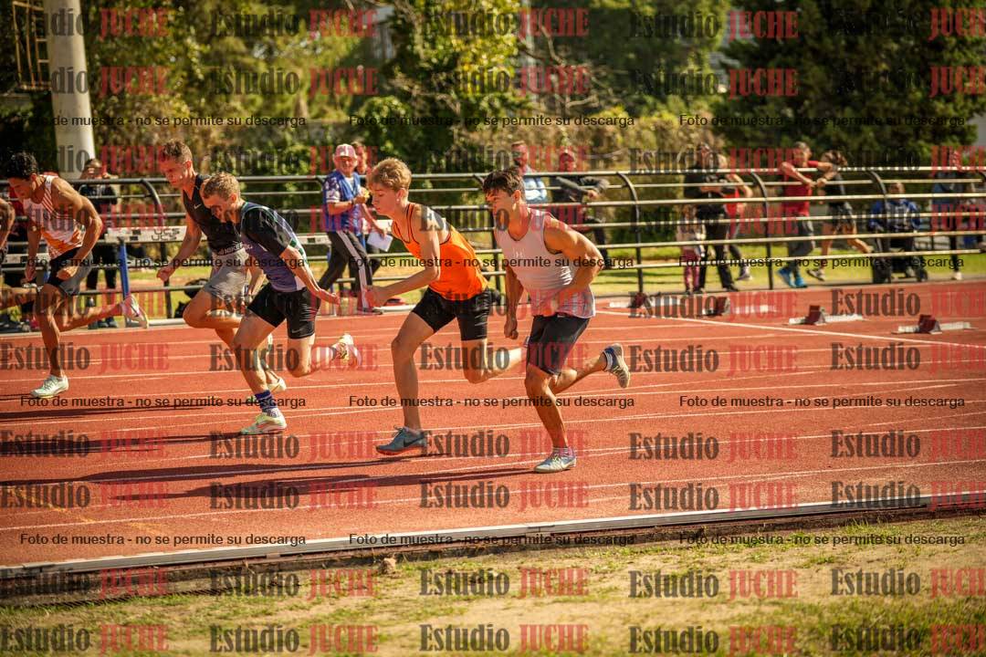 Fotos de los 100 m llanos de varones
