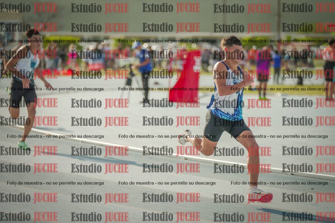Fotos de los 400 m llanos de varones