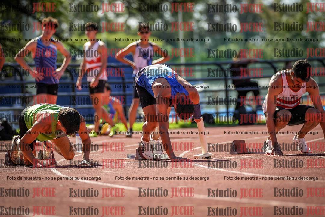 Fotos de los 100 m llanos de varones