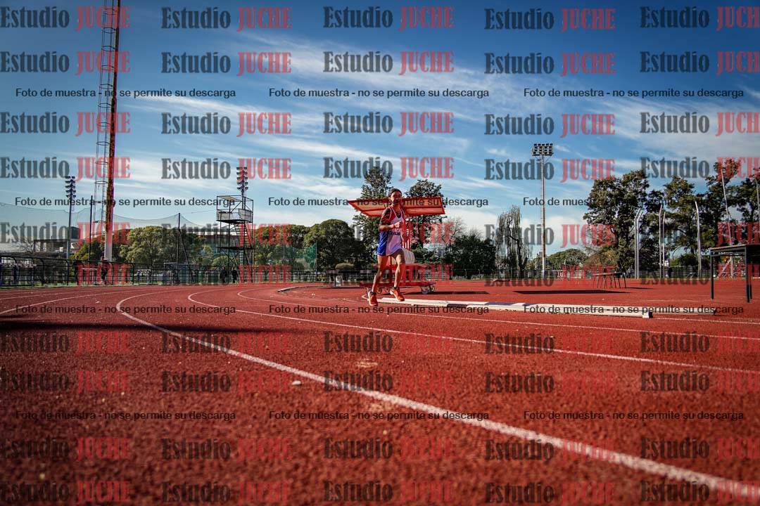 Fotos de los 2400 m llanos de varones