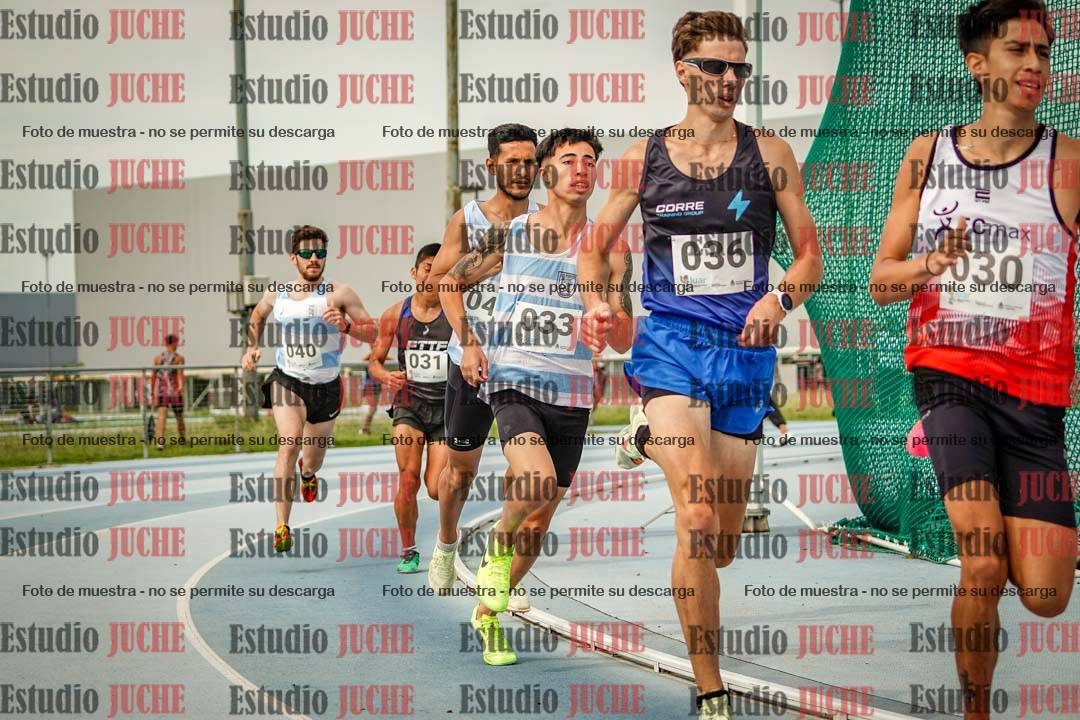 Fotos de los 1000 m llanos de varones