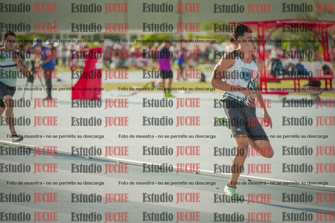 Fotos de los 400 m llanos de varones
