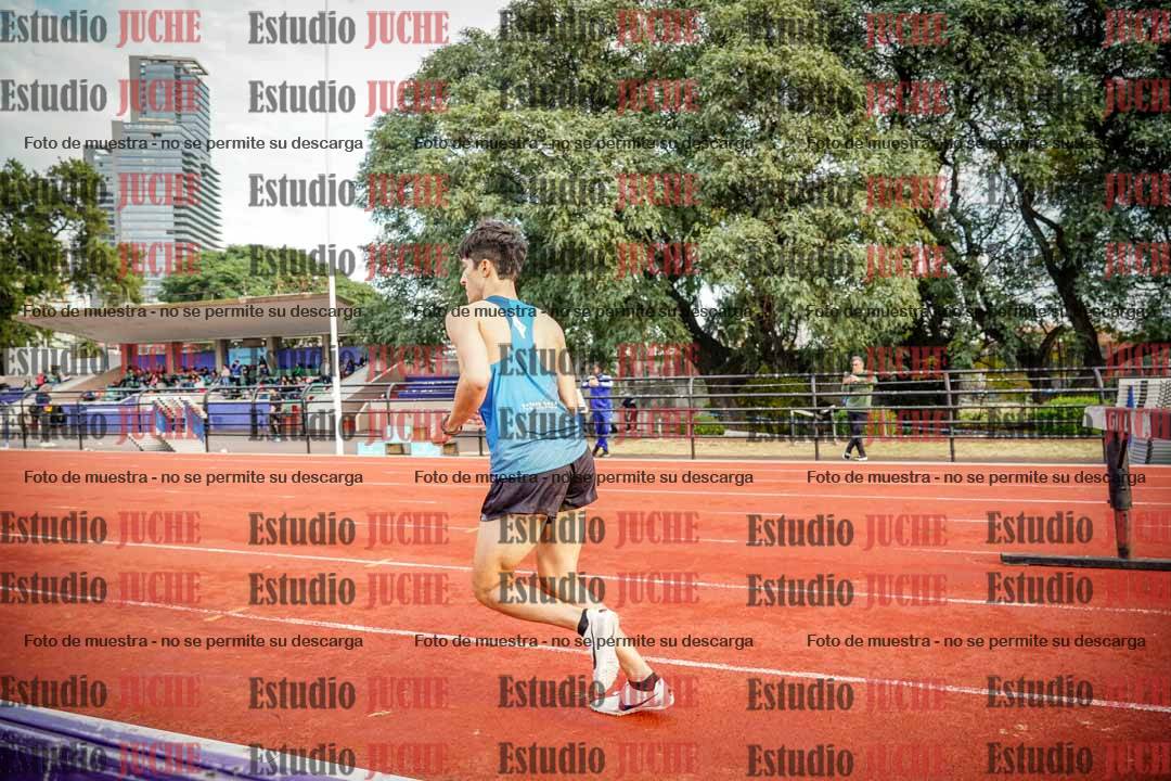 Fotos de los 3000 m con obstáculos de varones
