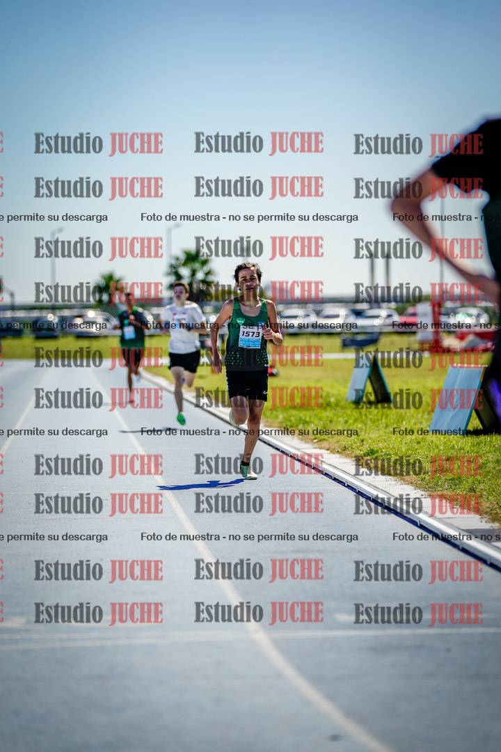 Fotos de los 600 m llanos de varones