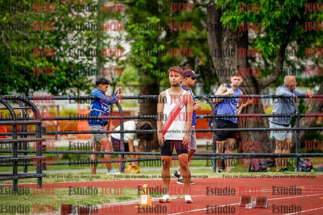 Fotos de los 200 m llanos de varones