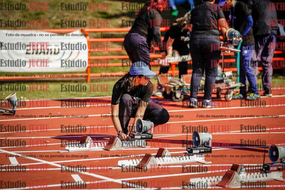 Fotos de algunos extras y podios del día 1