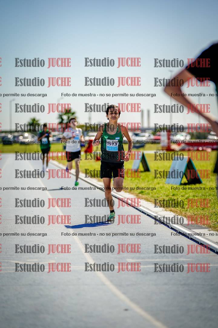 Fotos de los 600 m llanos de varones
