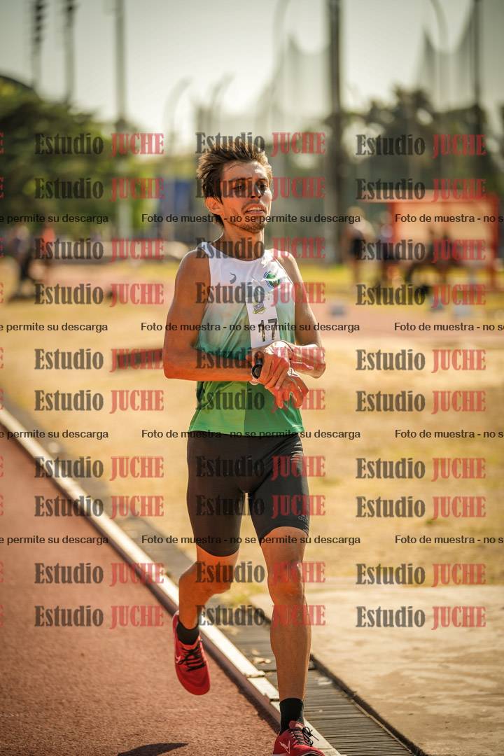 Fotos de los 3000 m llanos de varones